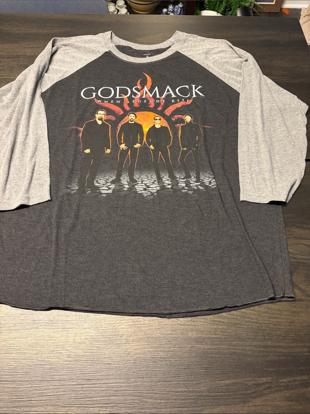Godsmack 2018 When Legends Rise Tour Raglan Band Tee XL